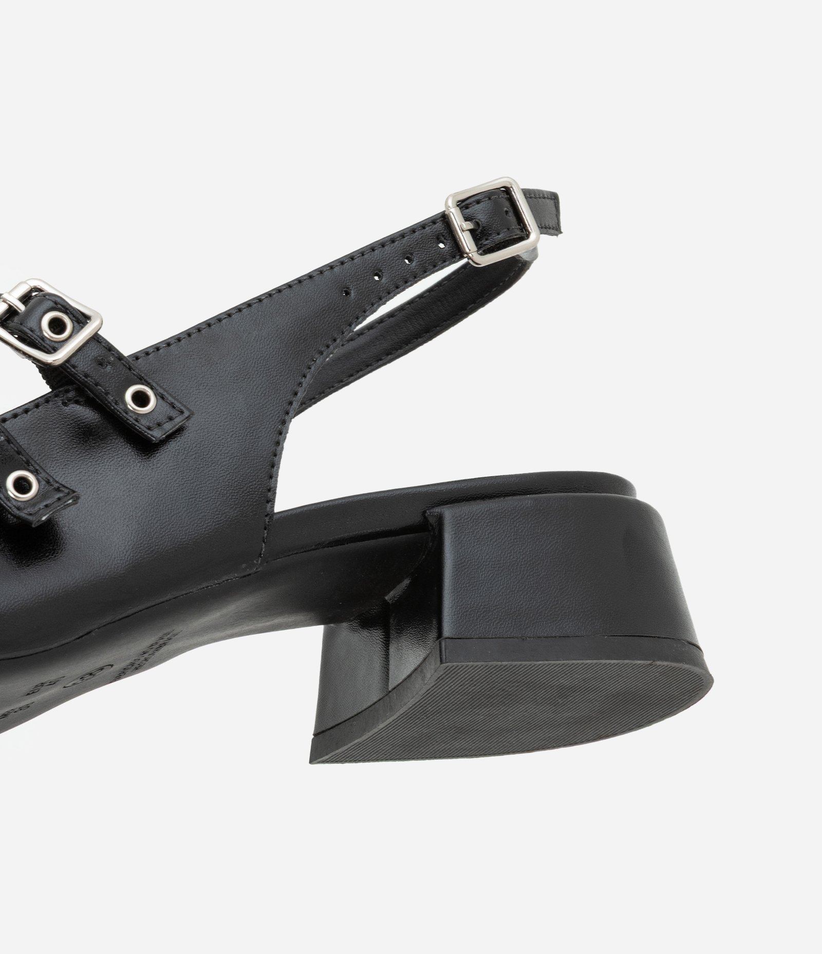 Sapato Boneca com Detalhe de Ilhós e Tira Dupla Preto 5