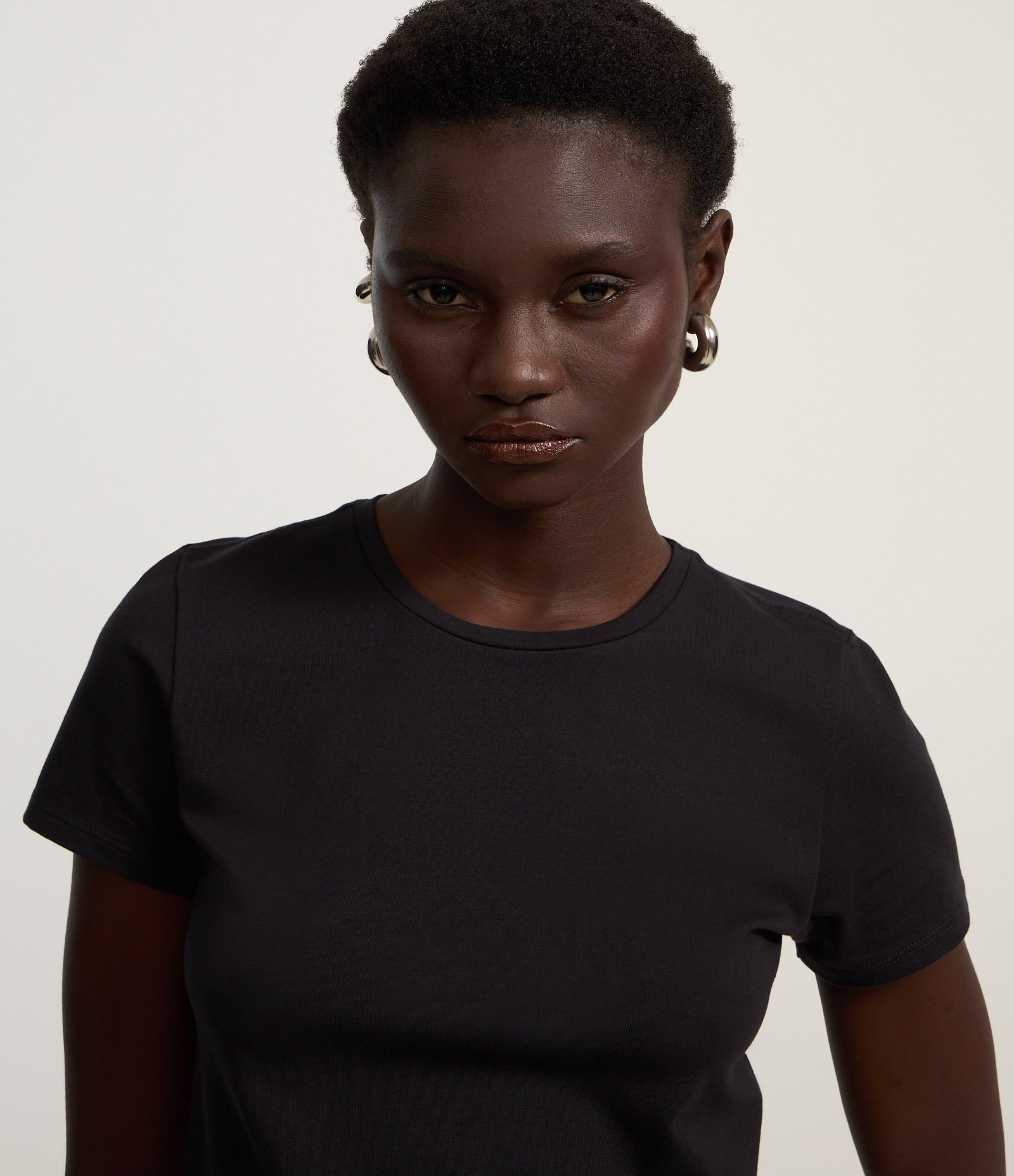 Blusa em Algodão Spandex com Manga Curta Preto 3