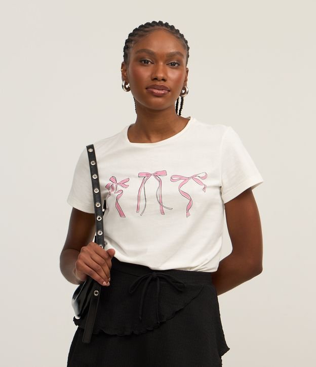 Blusa Baby Look com Estampa de Lacinhos
