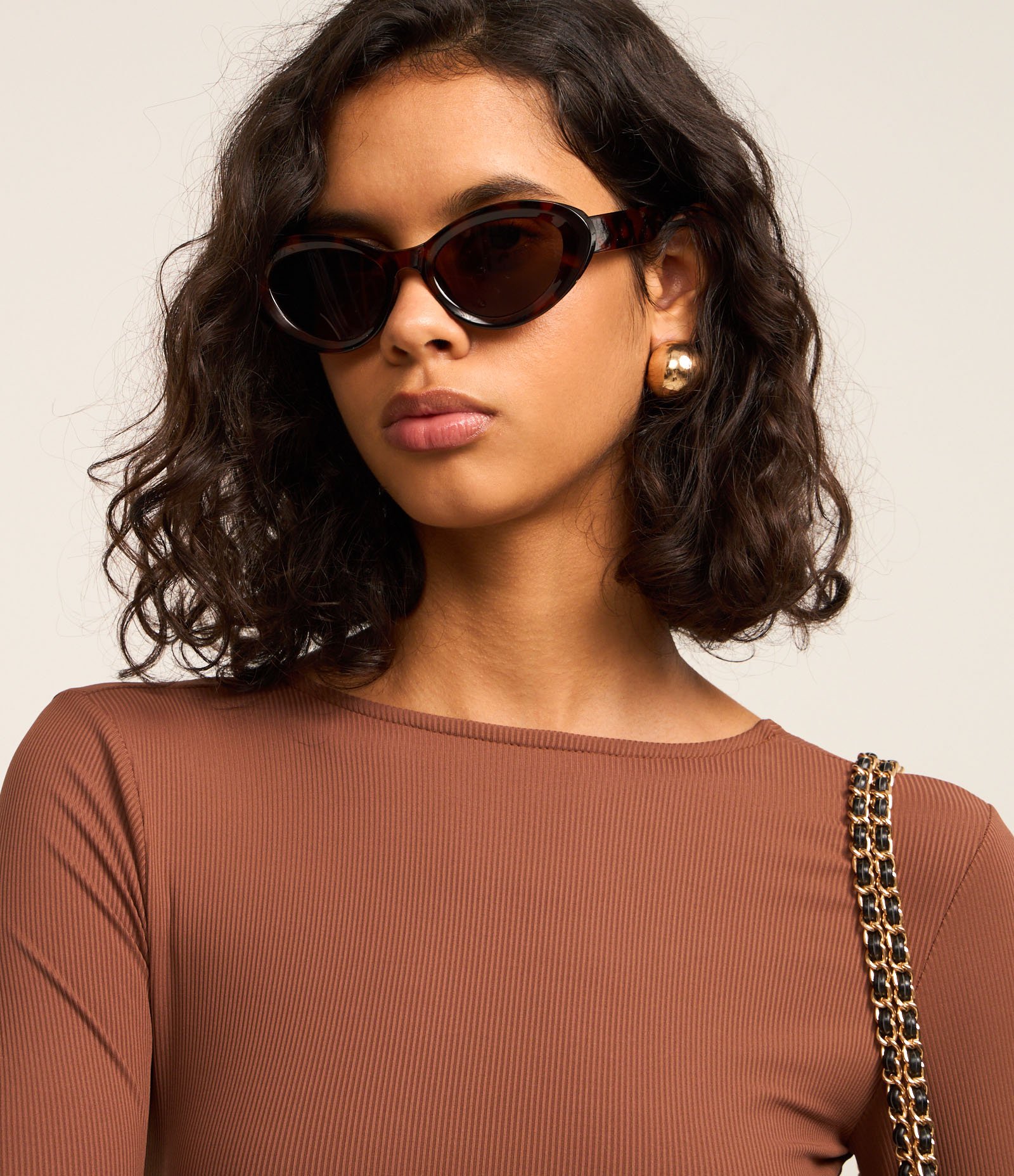 Body Texturizado em Microfibra com Tiras Torcidas nas Costas Marrom 3