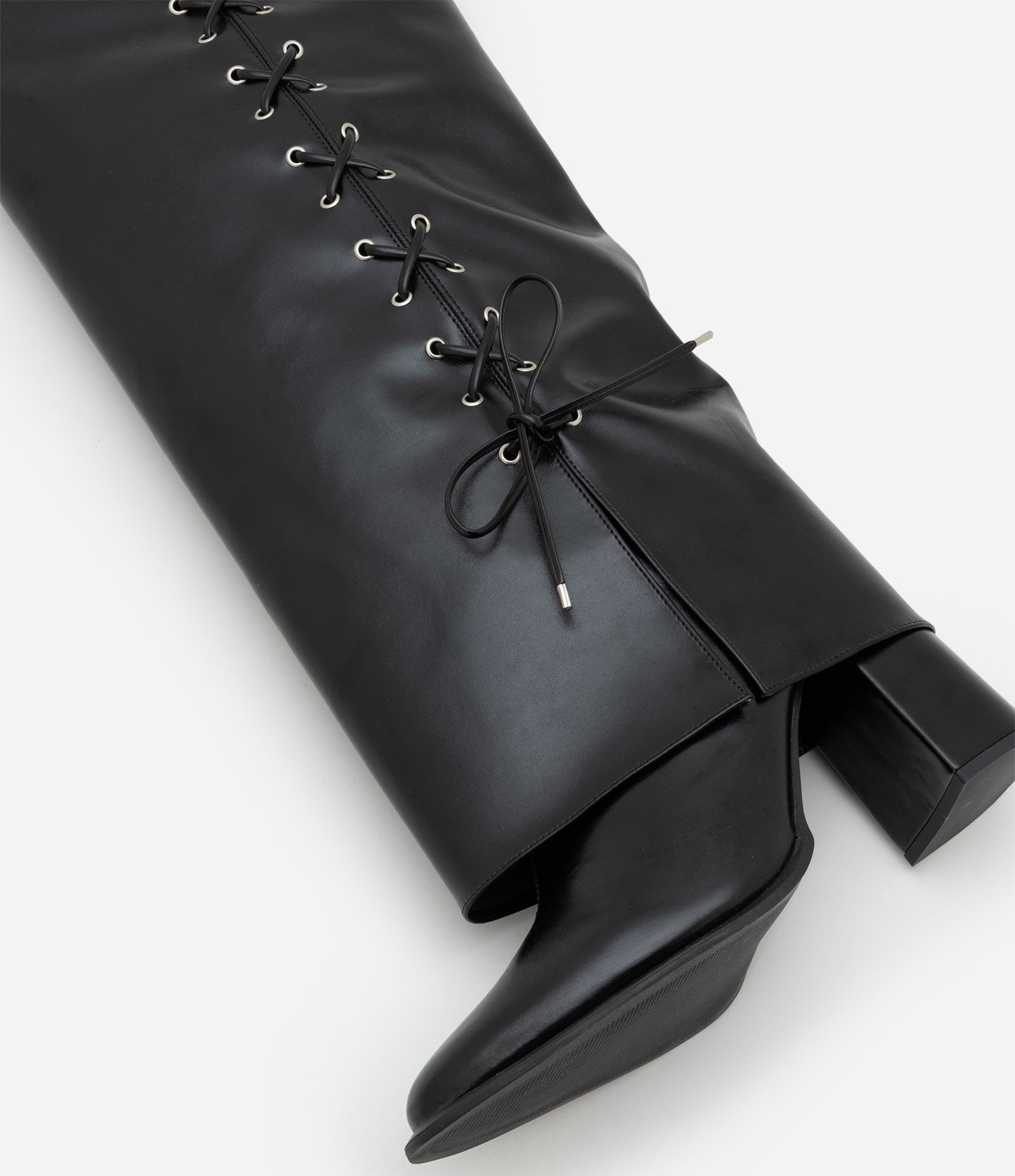 Bota Cano Alto com Lace Up na Lateral Preto 6