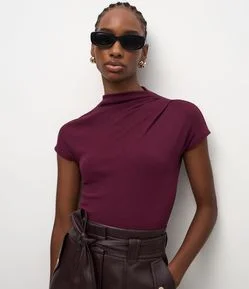 Blusa em Viscose Seamless com Golinha Alta