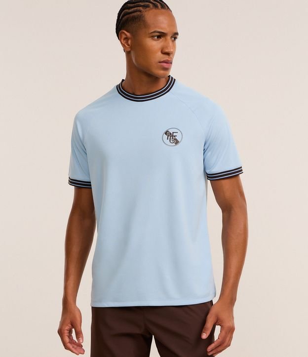 Camiseta Esportiva Comfort em Ribana com Estampa Localizada e Tecnologia Dry
