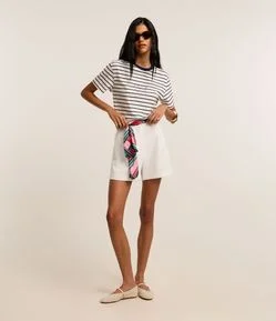 Short Alfaiatado Cintura Alta com Cinto Lenço e Pregas