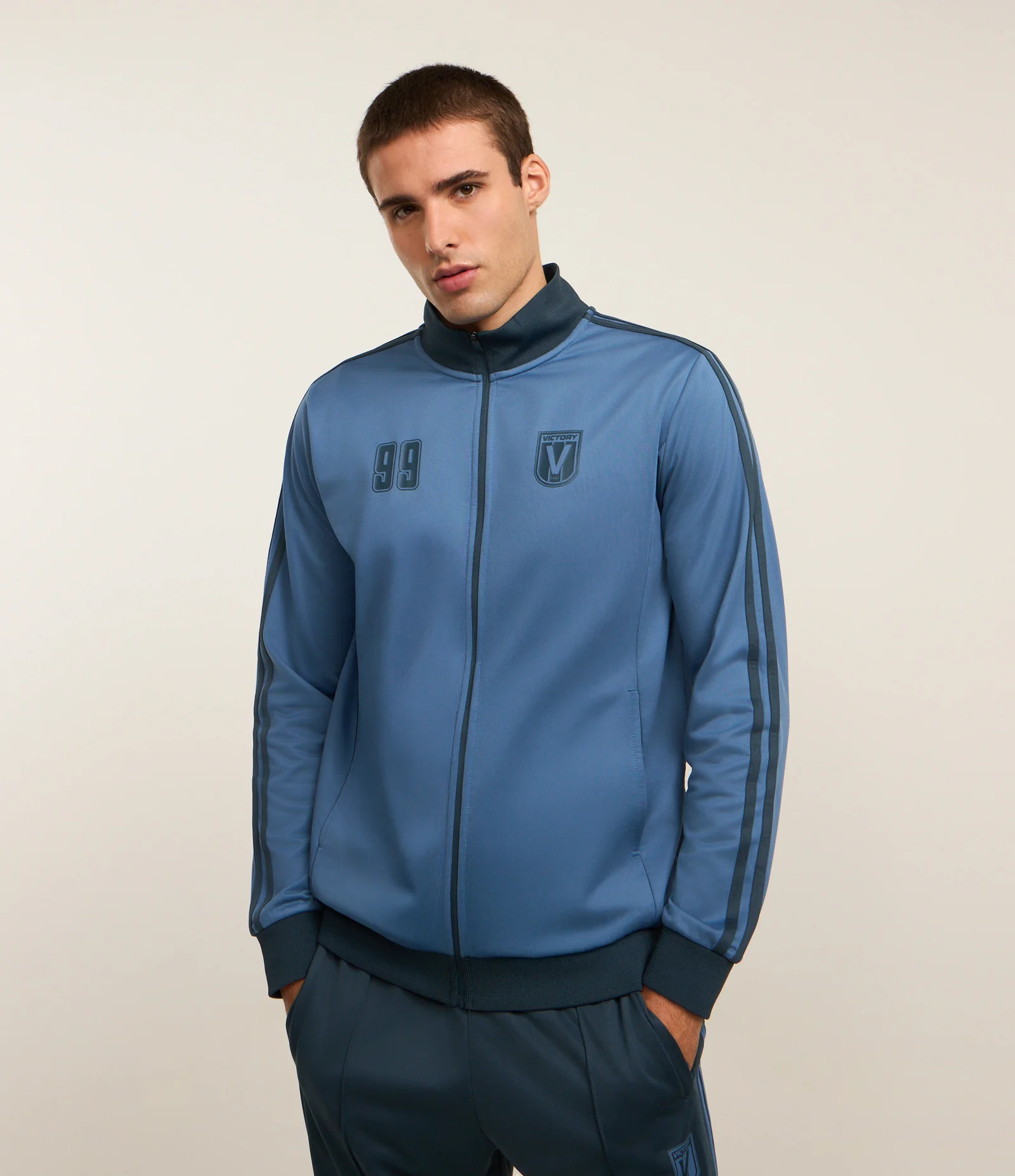 Casaco Esportivo em Helanca com Estampa Lettering e Fechamento Frontal Azul 1