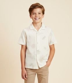Camisa Infantil Texturizada com Estampa Folhas e Cactos - Tam 5 a 14 Anos