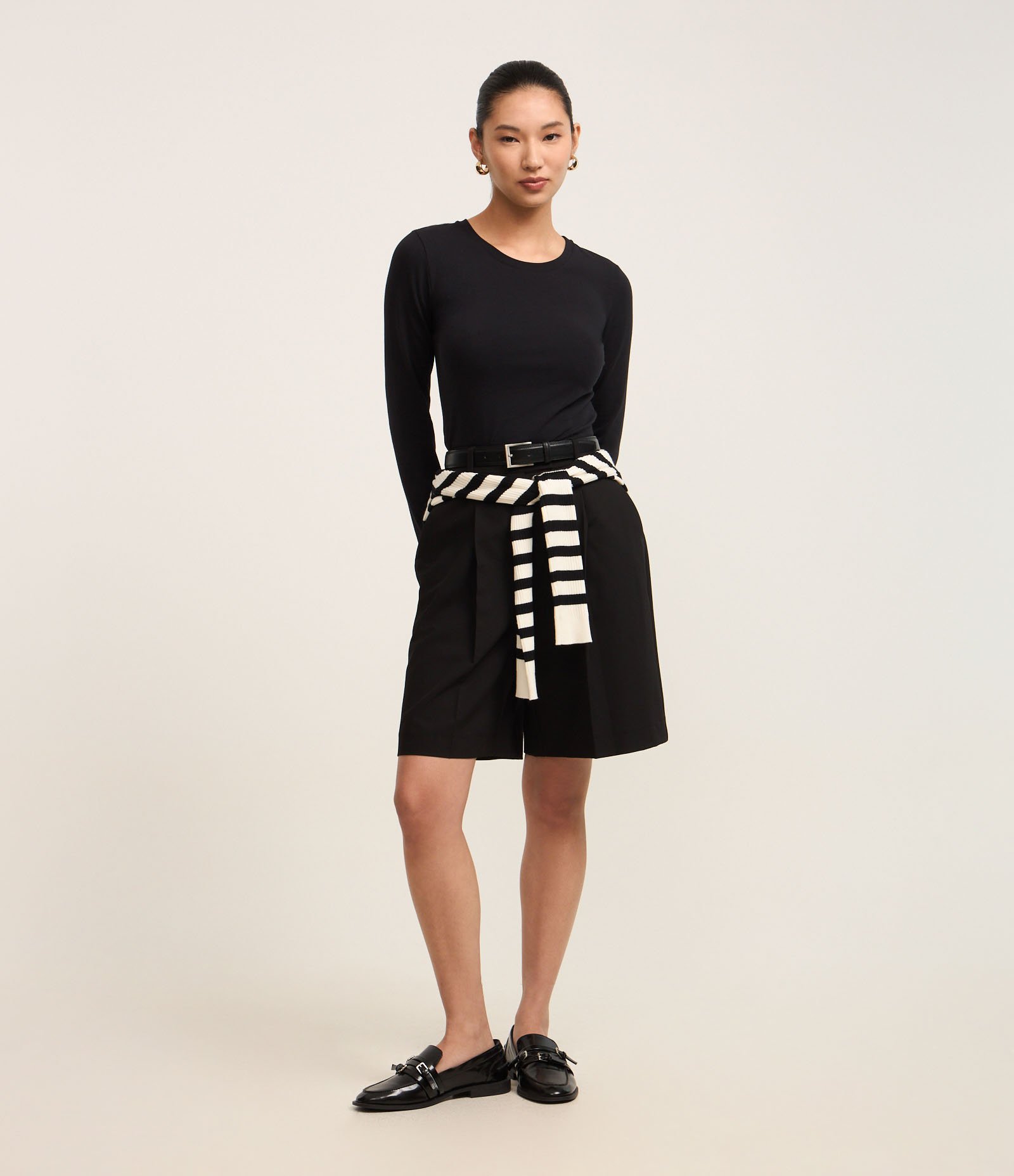 Blusa em Algodão com Gola Redonda Preto 2