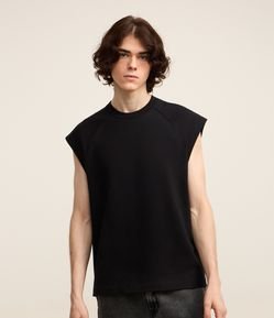 Regata Boxy em Malhão com Gola Raglan