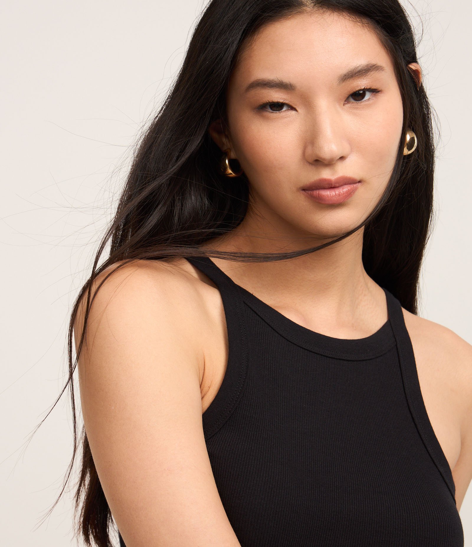 Blusa Canelada em Ribana com Gola Redonda Preto 4