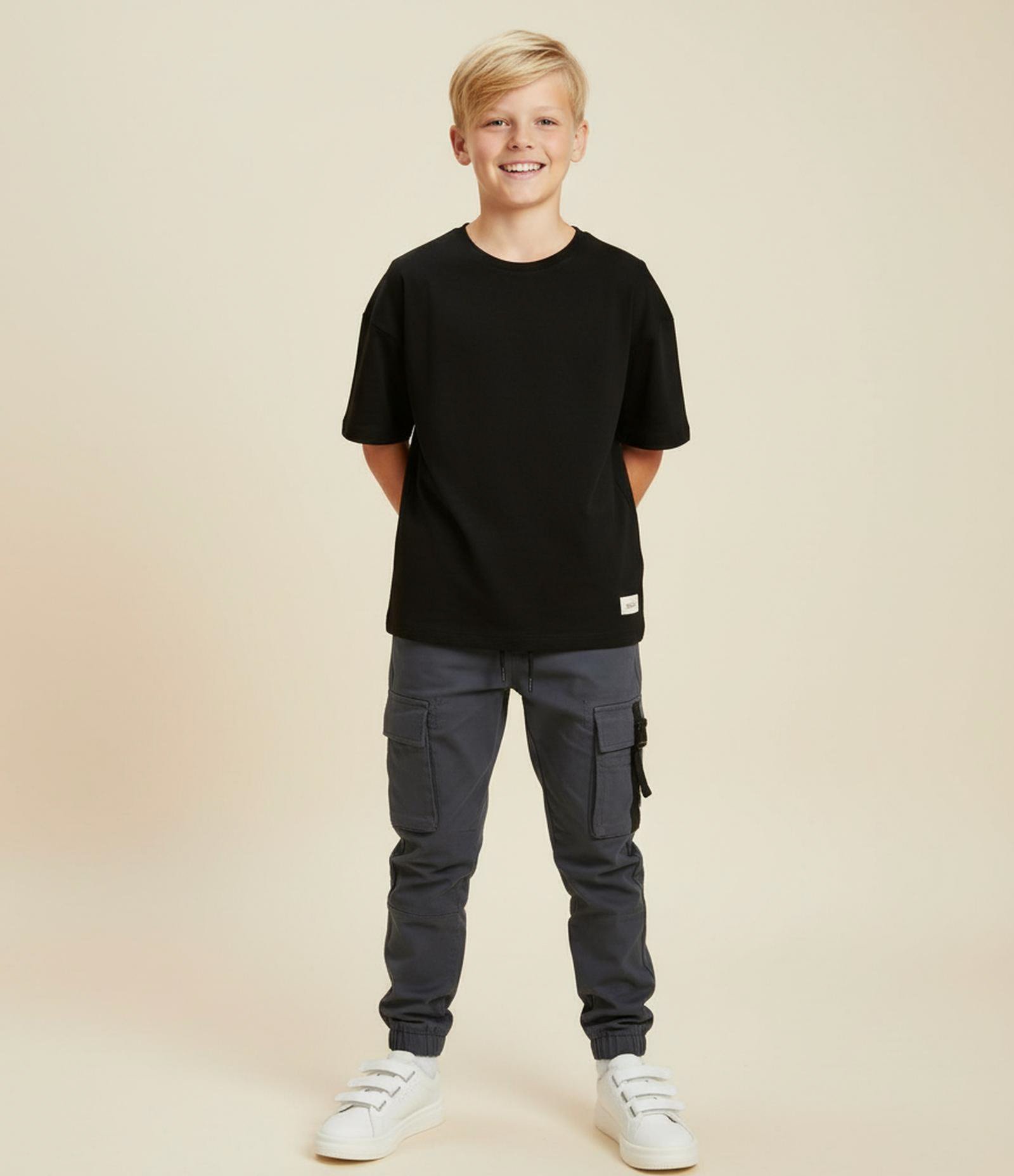 Calça Jogger Infantil com Bolso Cargo - Tam 5 a 14 Anos Cinza 1