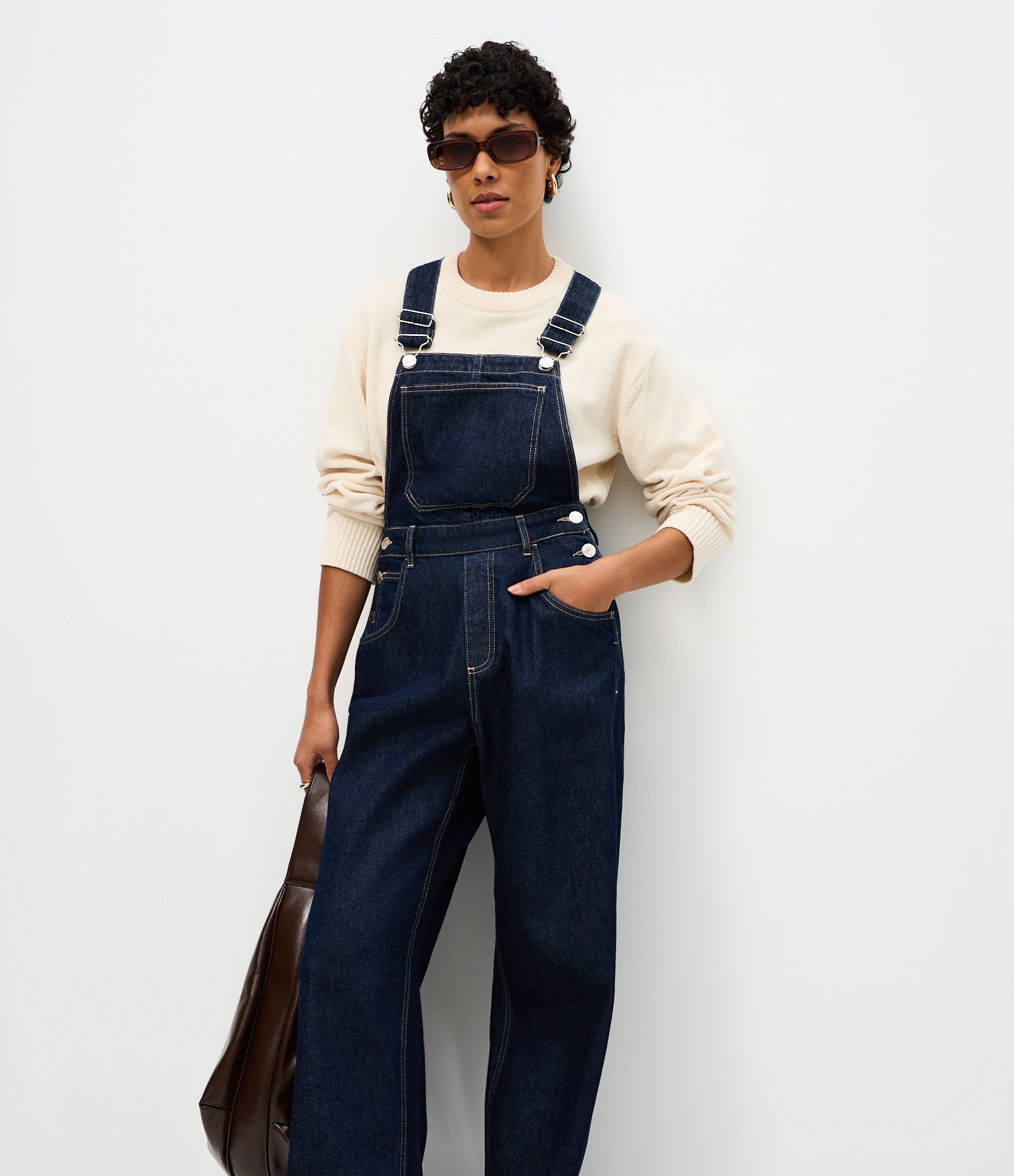 Jardineira Longa em Jeans com Botões Laterais Azul 2