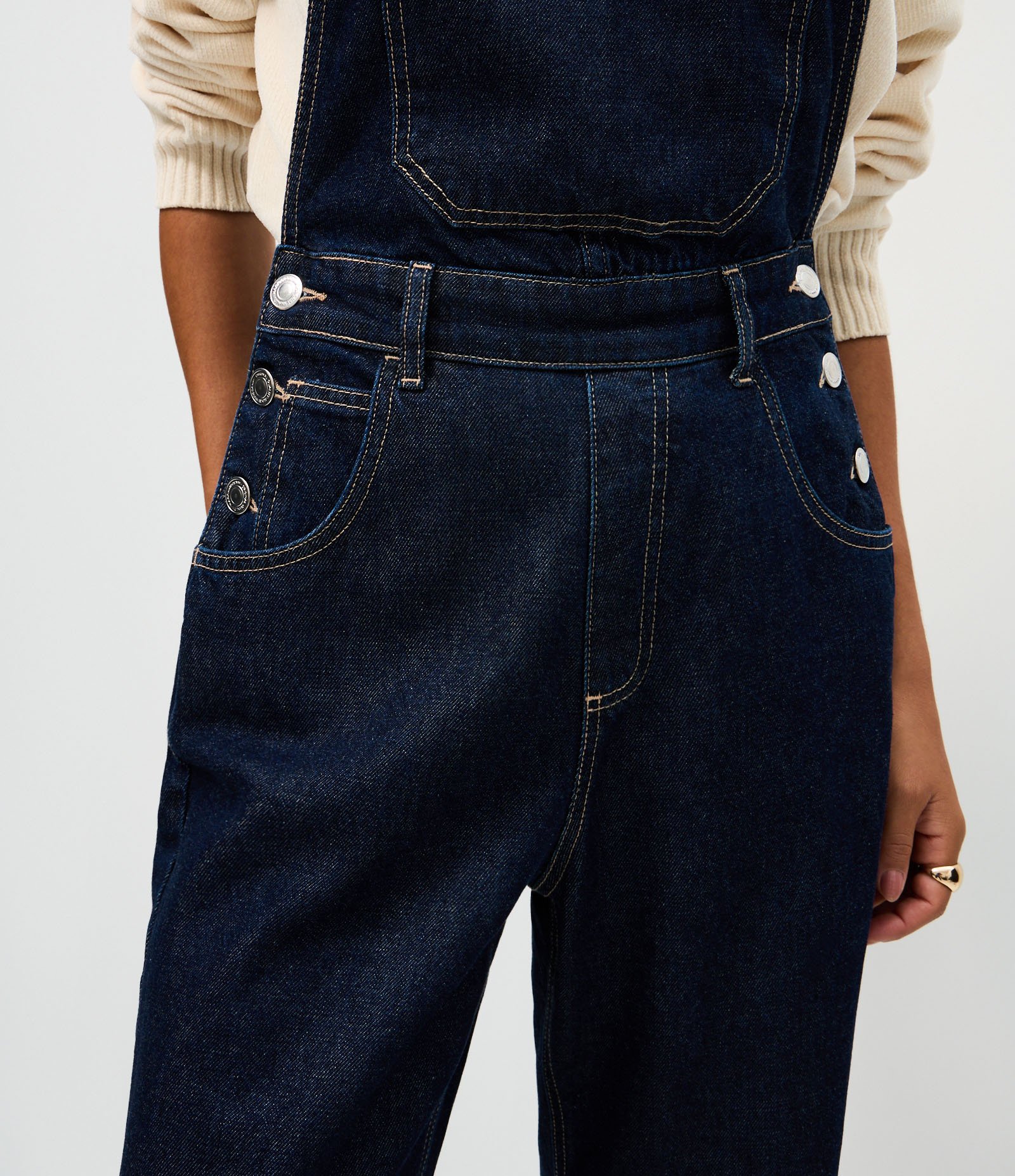 Jardineira Longa em Jeans com Botões Laterais Azul 4