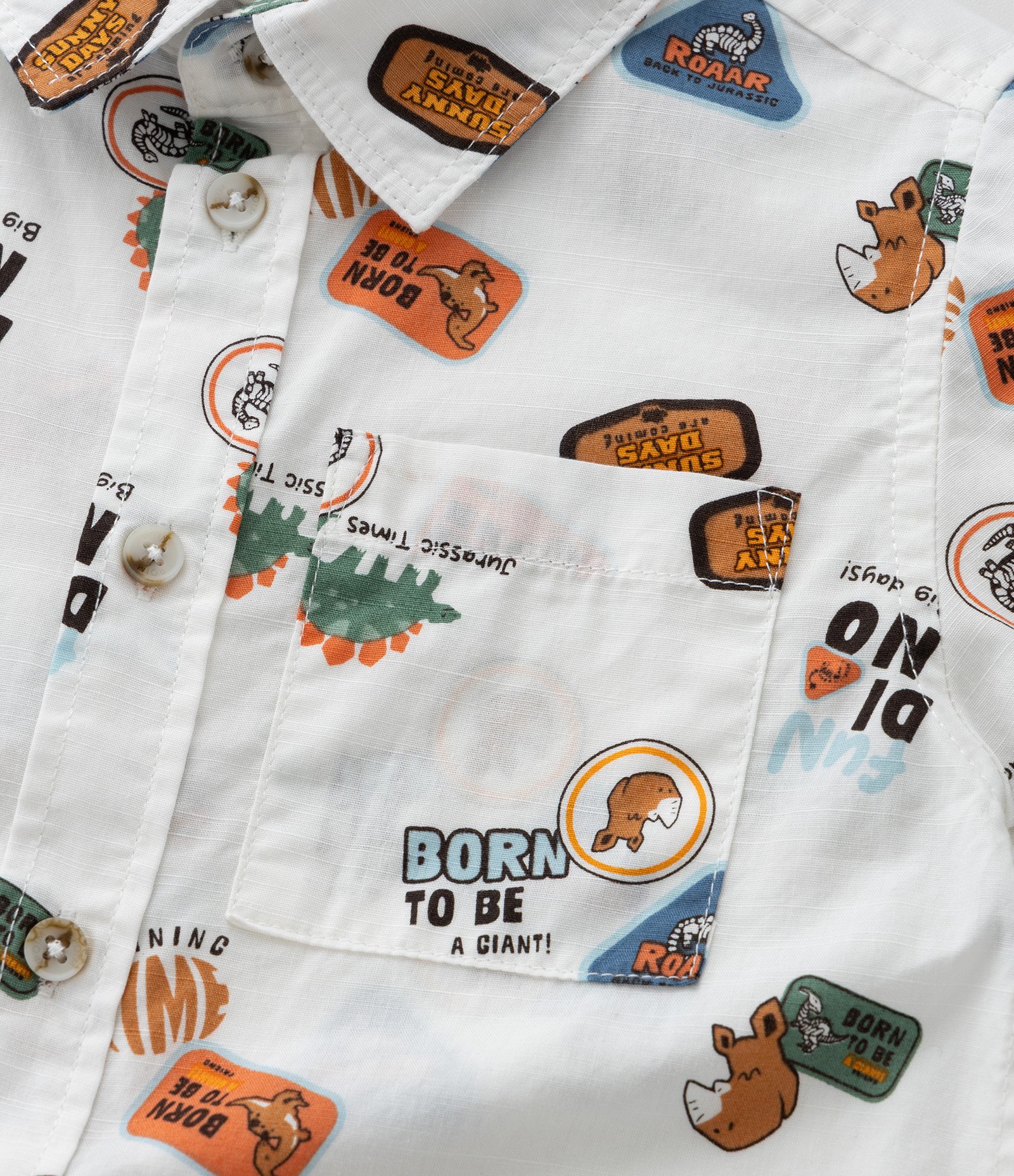 Camisa Infantil com Bolso e Estampa de Dinos - Tam 1 a 6 Anos Branco 6