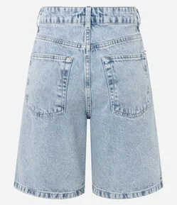 Bermuda Regular em Jeans com Cintura Alta
