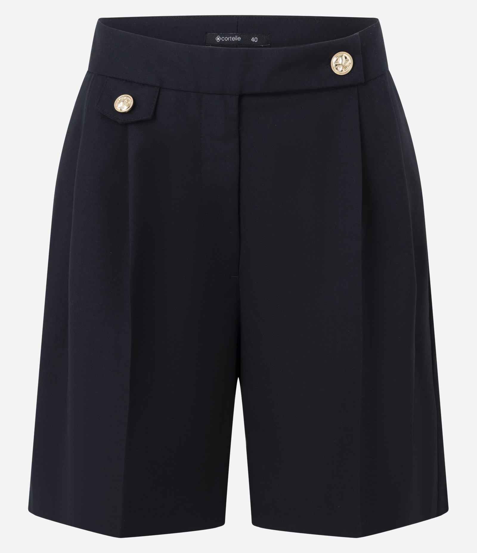 Bermuda Reta Alfaiatada com Botão Brasão no Cós e Lapela Preto 5