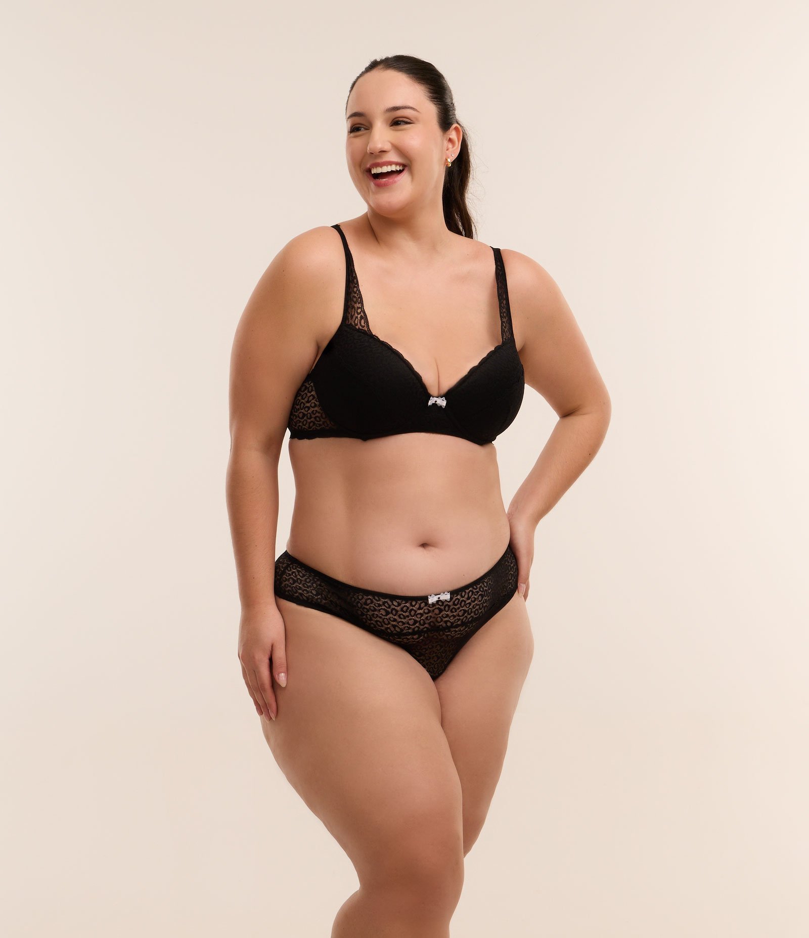 Sutiã com Bojo Oco Renda e Animal Print Curve & Plus Size Preto 2
