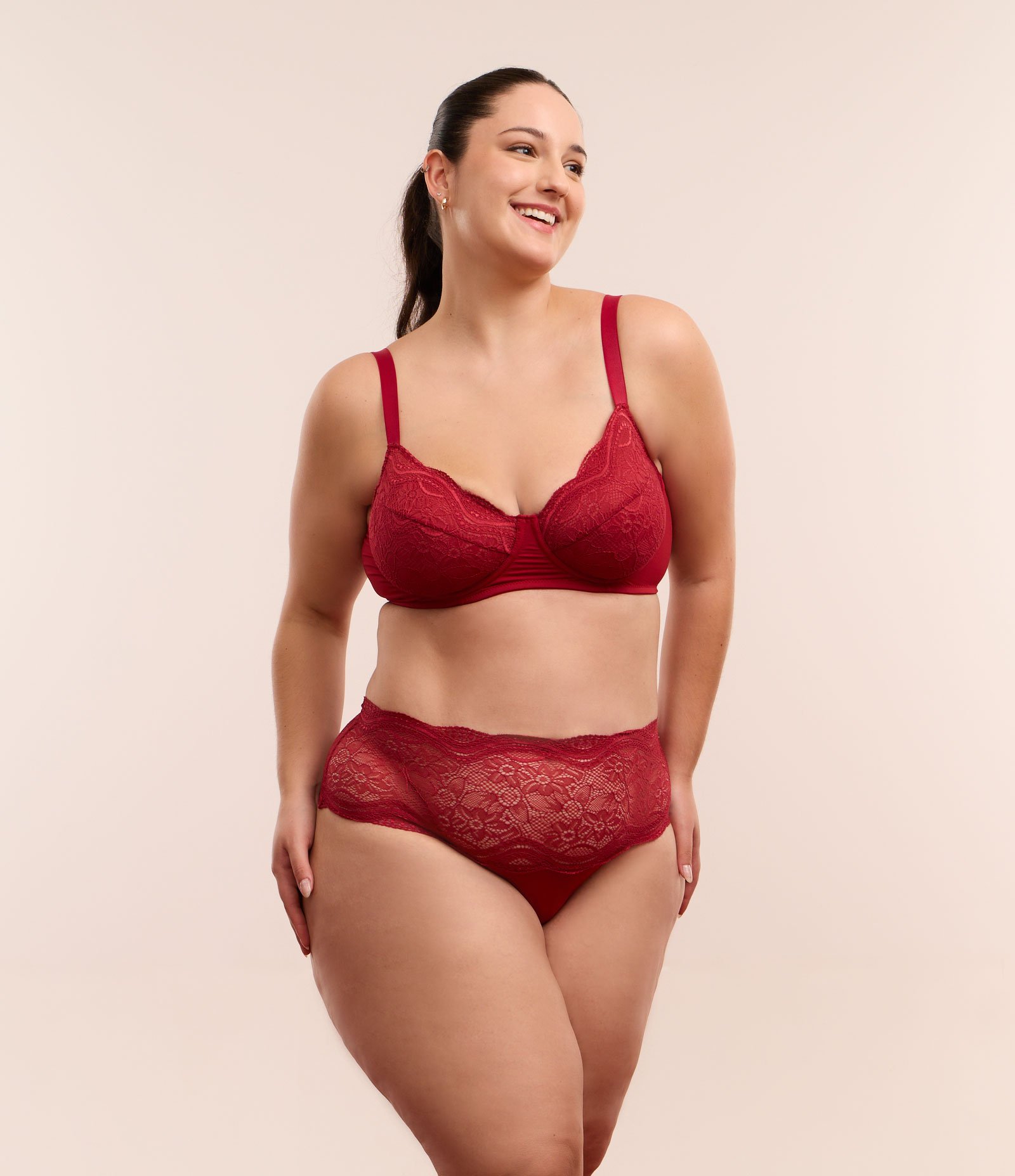 Calcinha Caleçon em Renda Curve & Plus Size Vermelho 1