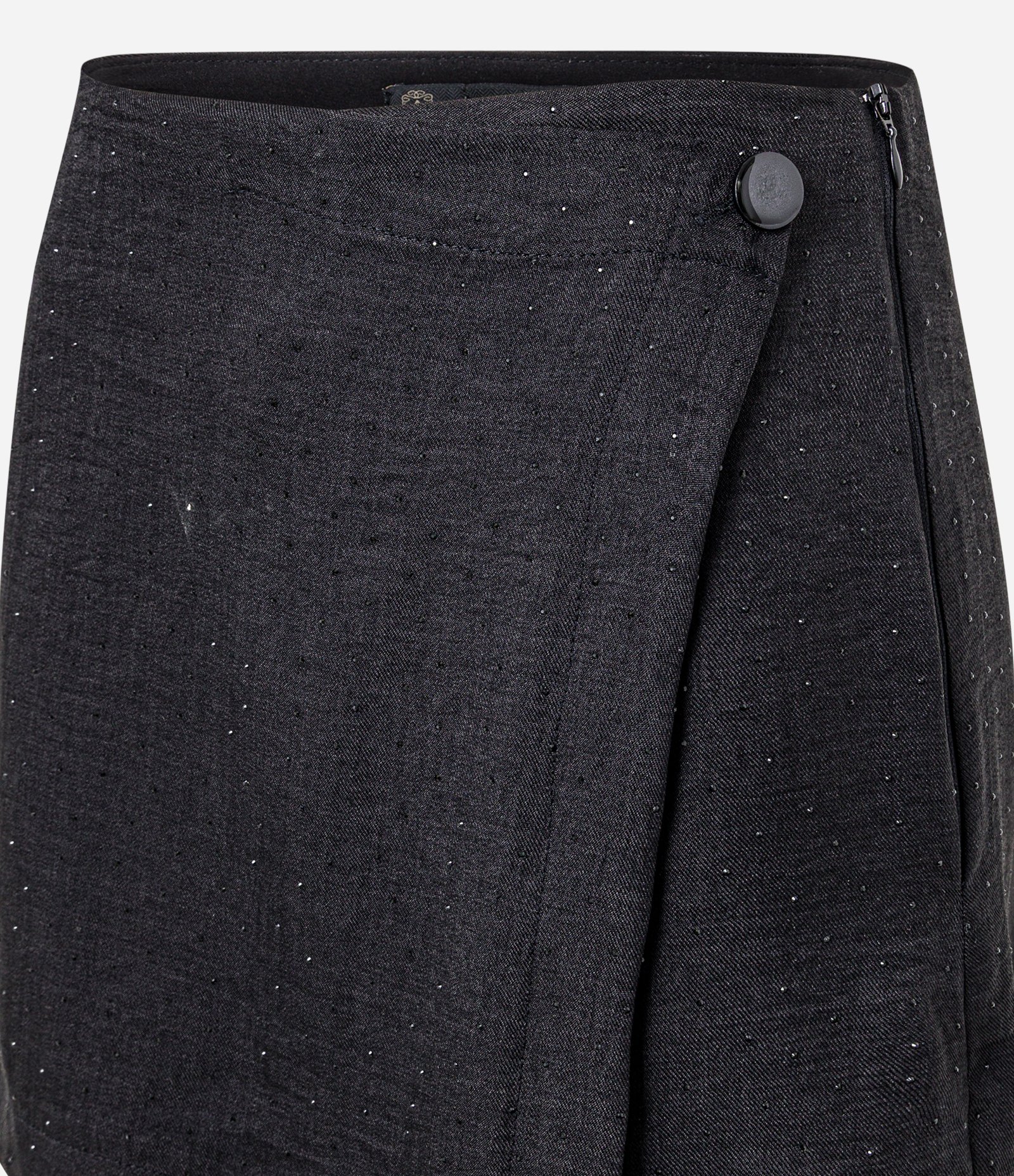 Short Saia em Crepe com Transpasse e Brilhos Preto 2