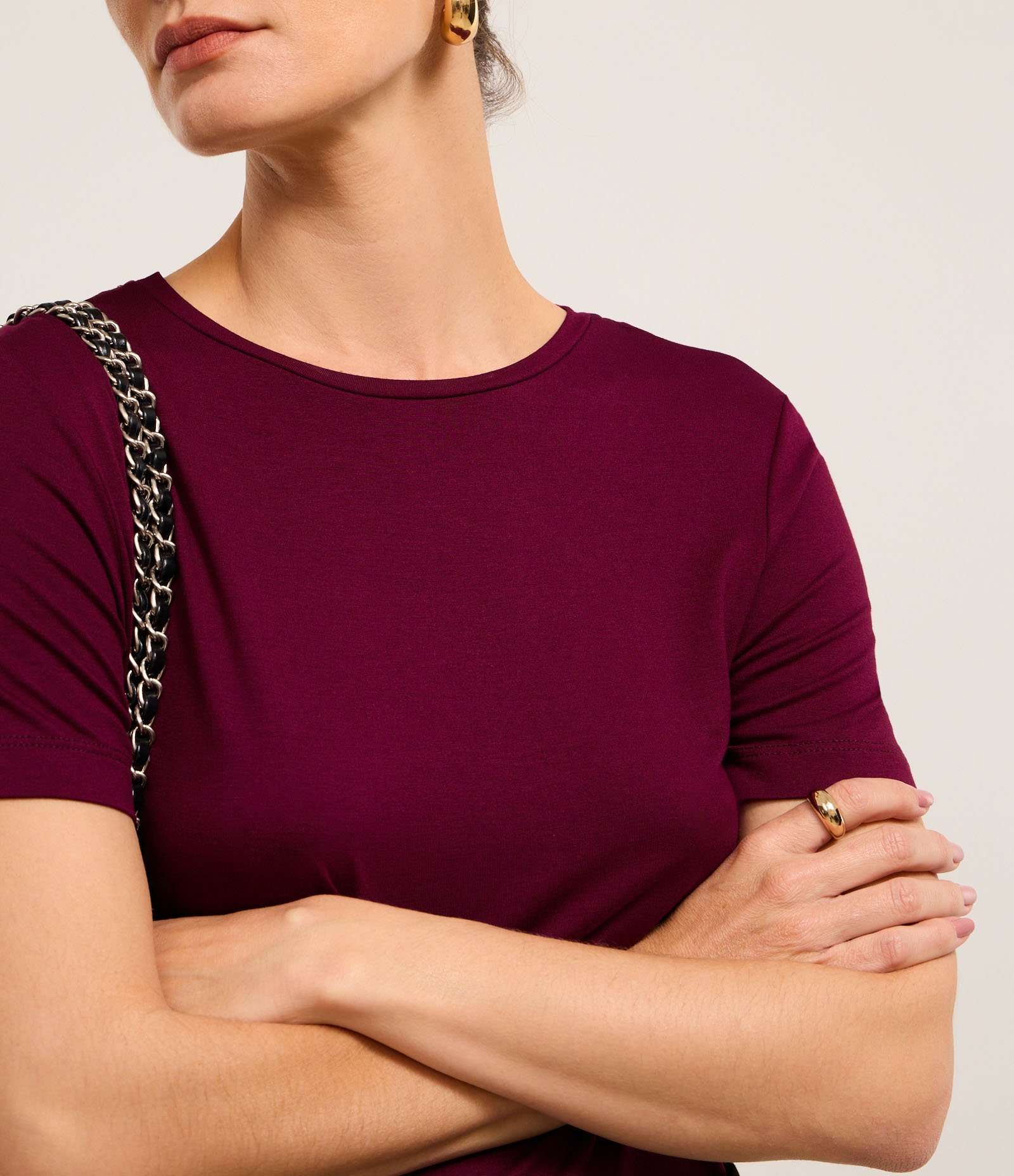 Blusa T-Shirt Básica em Viscose 3