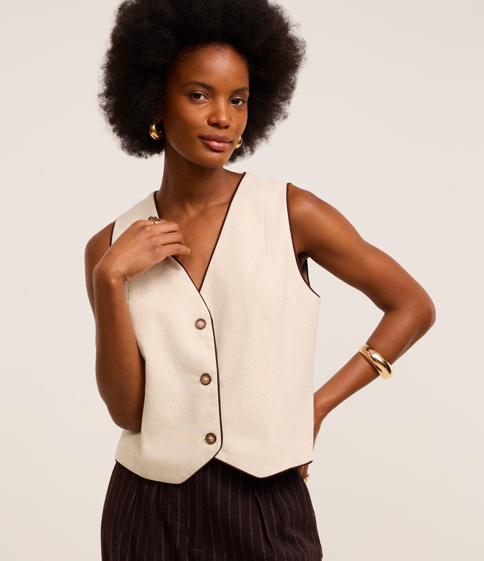 Colete em Viscose e Linho com Vieses Contrastantes Bege 1