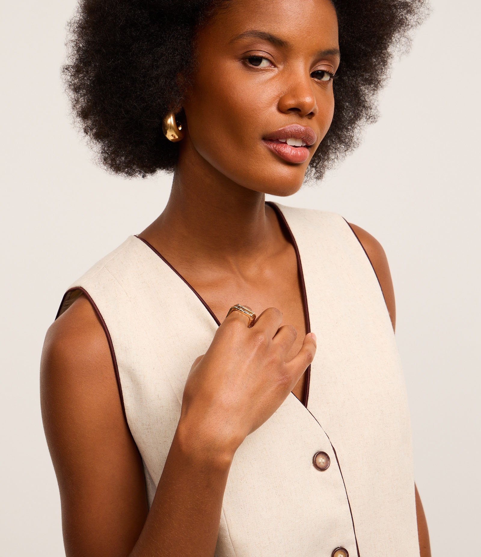Colete em Viscose e Linho com Vieses Contrastantes Bege 3