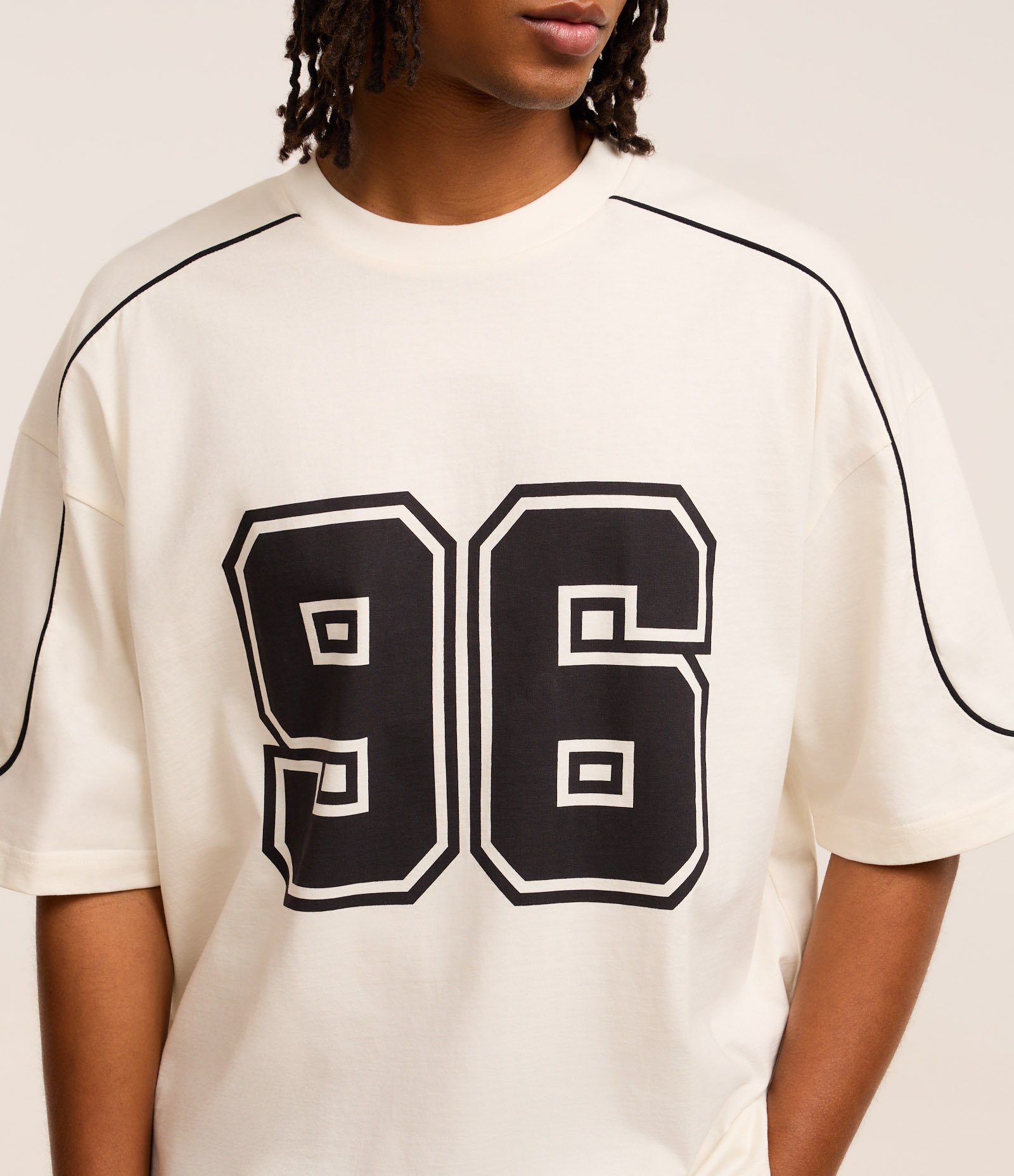 Camiseta Boxy em Algodão com Estampa Localizada Branco 4