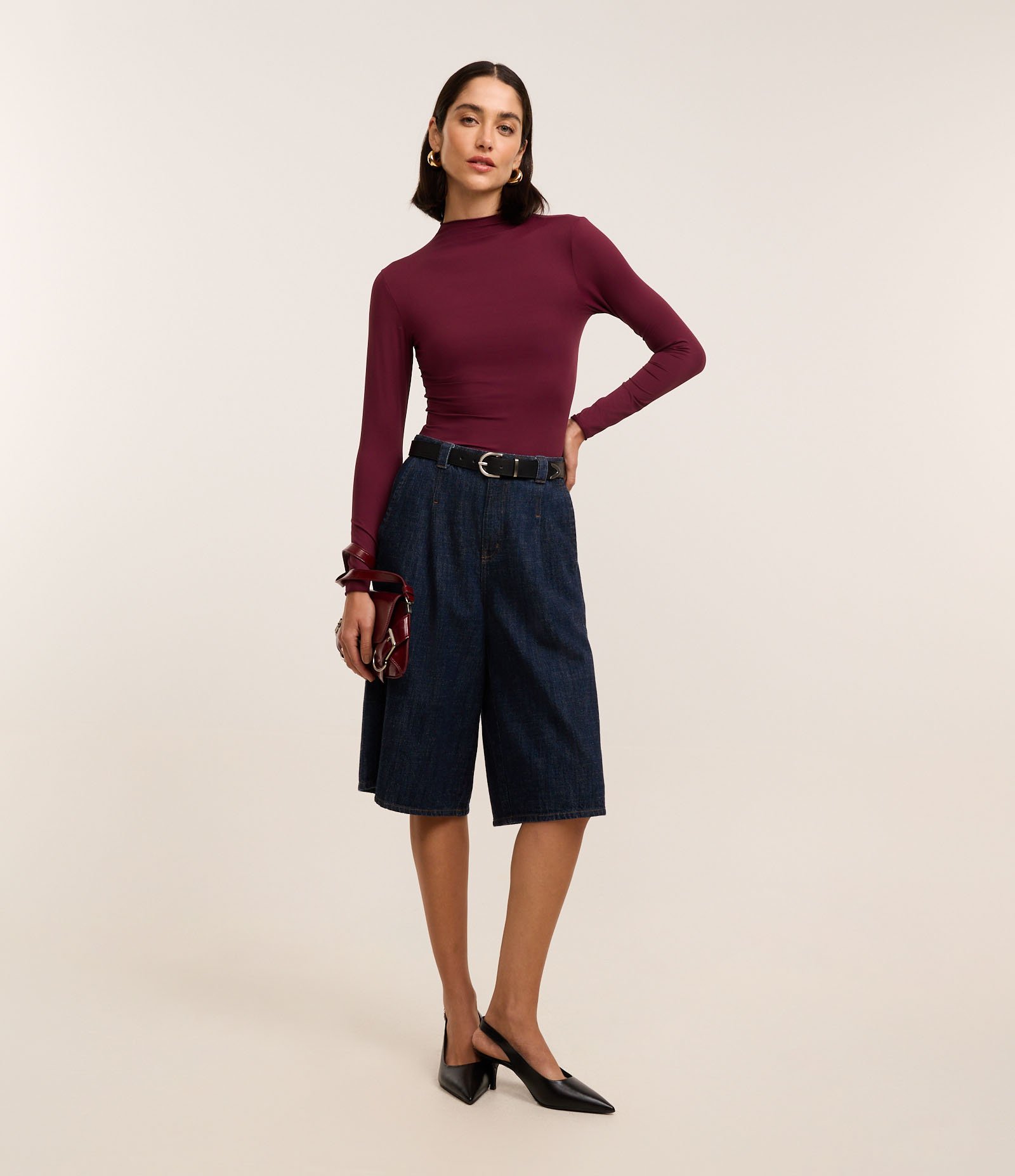 Blusa em Microfibra de Corte a Fio com Gola Alta Vermelho 2