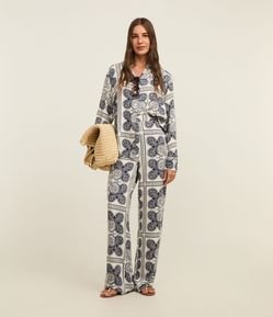 Calça Wide Leg  Cintura Alta em Viscose com Estampa Paisley