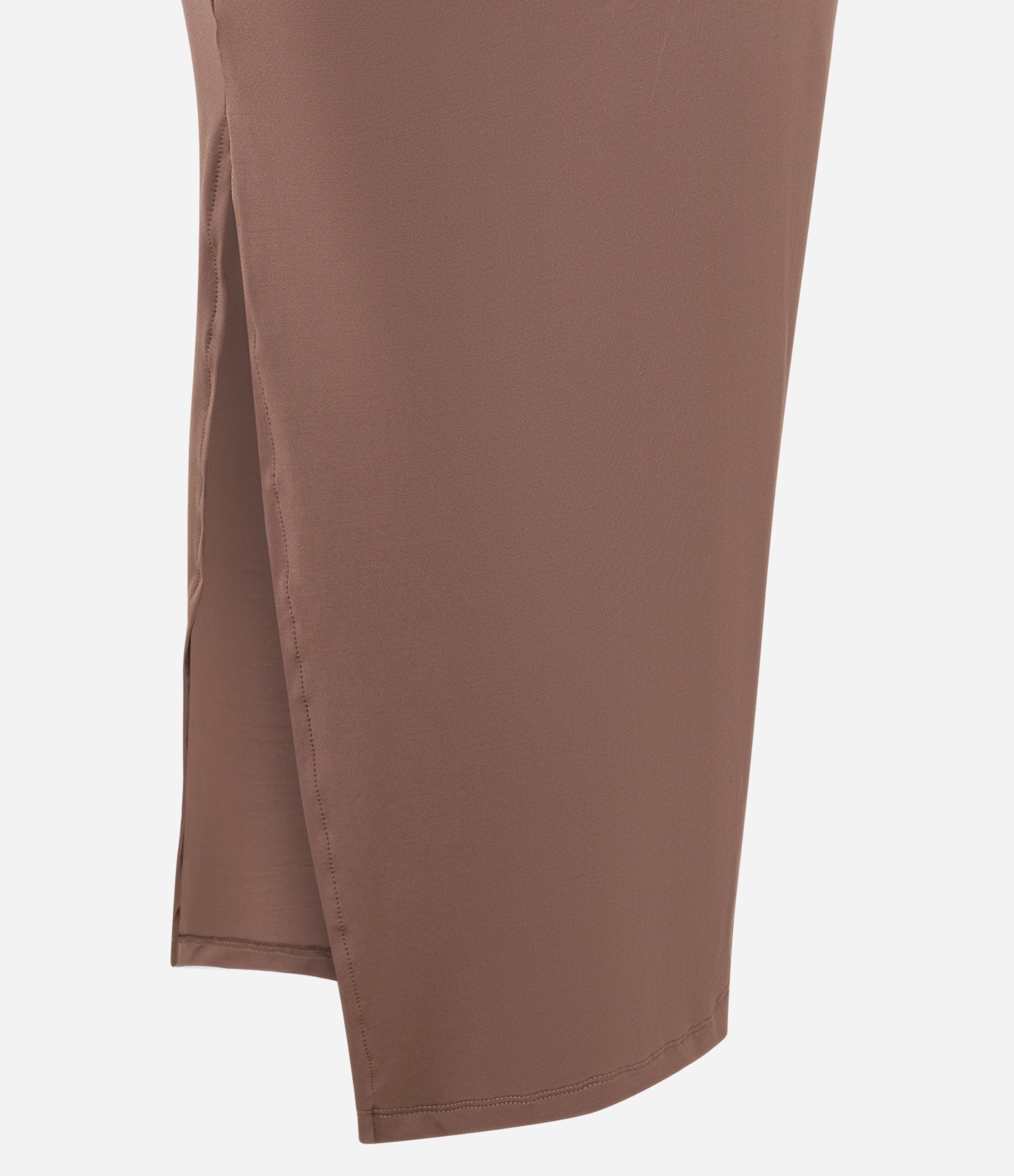 Vestido Midi em Microfibra Ombro com Caimento e Franzidos Marrom 6