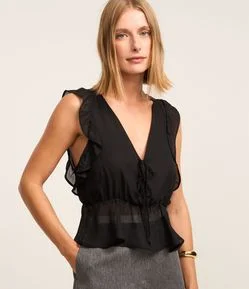 Blusa em Chiffon com Decote V e Babados