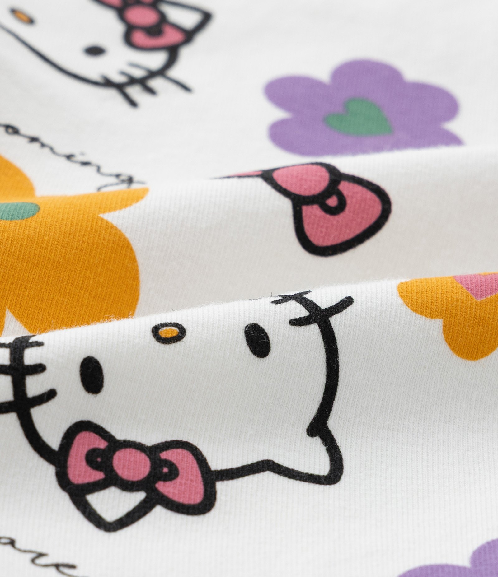 Conjunto Infantil com Estampa Hello Kitty e Florzinhas - Tam1 a 6 Anos Branco 4