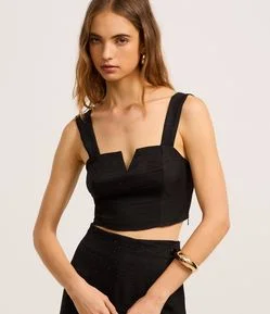 Blusa Cropped em Crepe com Decote Diferenciado e Brilho
