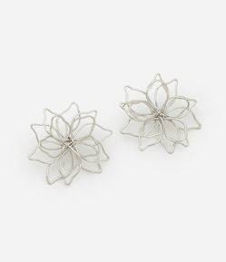 Brinco Botão Aramado com Forma de Flor