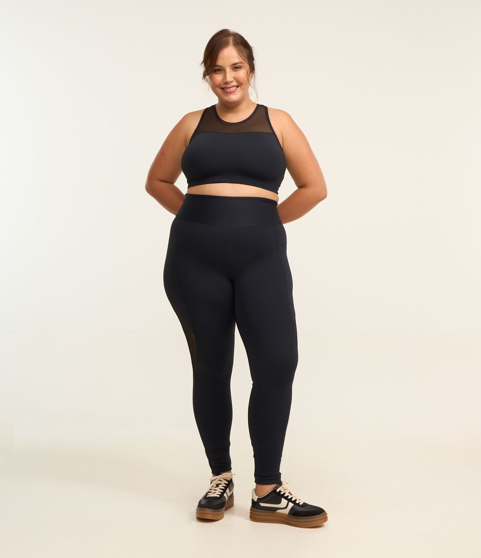 Top Nadador Esportivo com Recortes em Tule Curve & Plus Size Preto 2