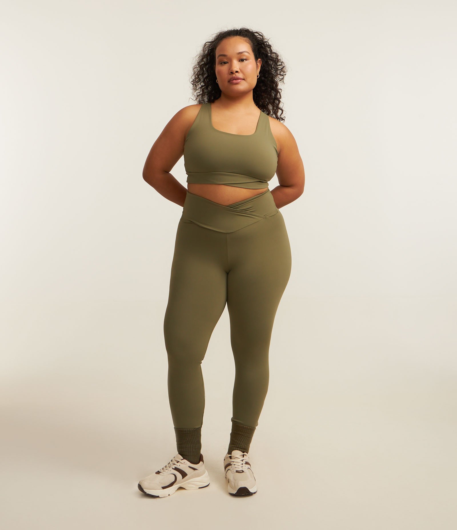 Calça Legging Tecnologia Dry Cós Sobreposto Curve & Plus Size Verde 2