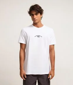 Camiseta Comfort em Algodão com Estampa de Esqueleto Surfista