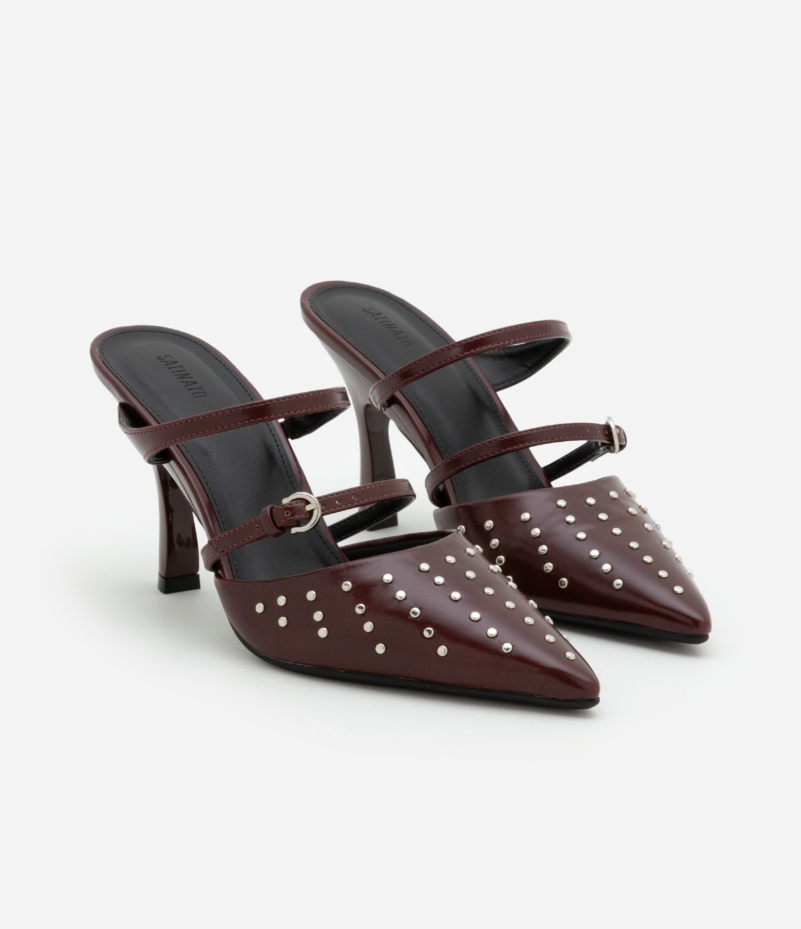 Scarpin Mule em PU com Tiras e Aplicação de Tachinhas Vinho 2