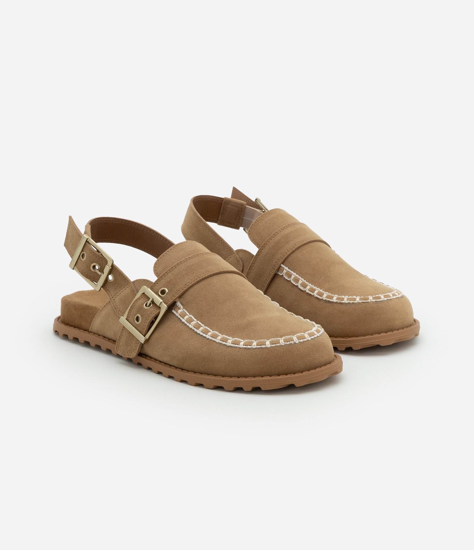 Sapato Clog com Pesponto Diferenciado e Fivelas Marrom 2