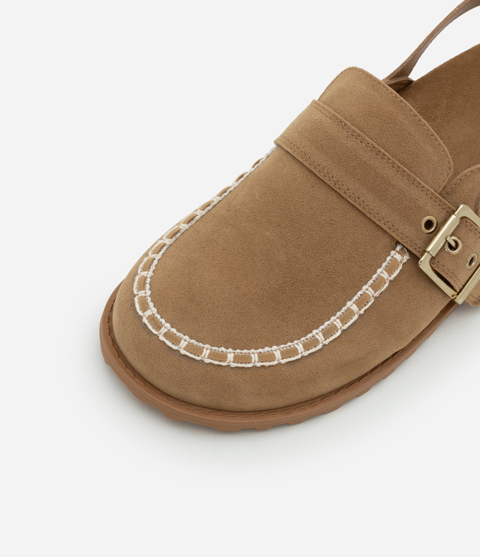 Sapato Clog com Pesponto Diferenciado e Fivelas Marrom 5