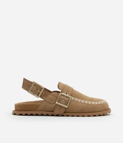 Sapato Clog com Pesponto Diferenciado e Fivelas