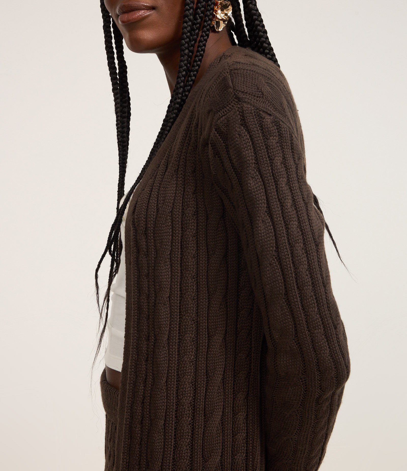 Casaco Alongado em Tricô com Textura Trançada Marrom 3