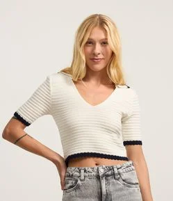 Blusa em Tricô com Gola Polo e Vivo Contrastante
