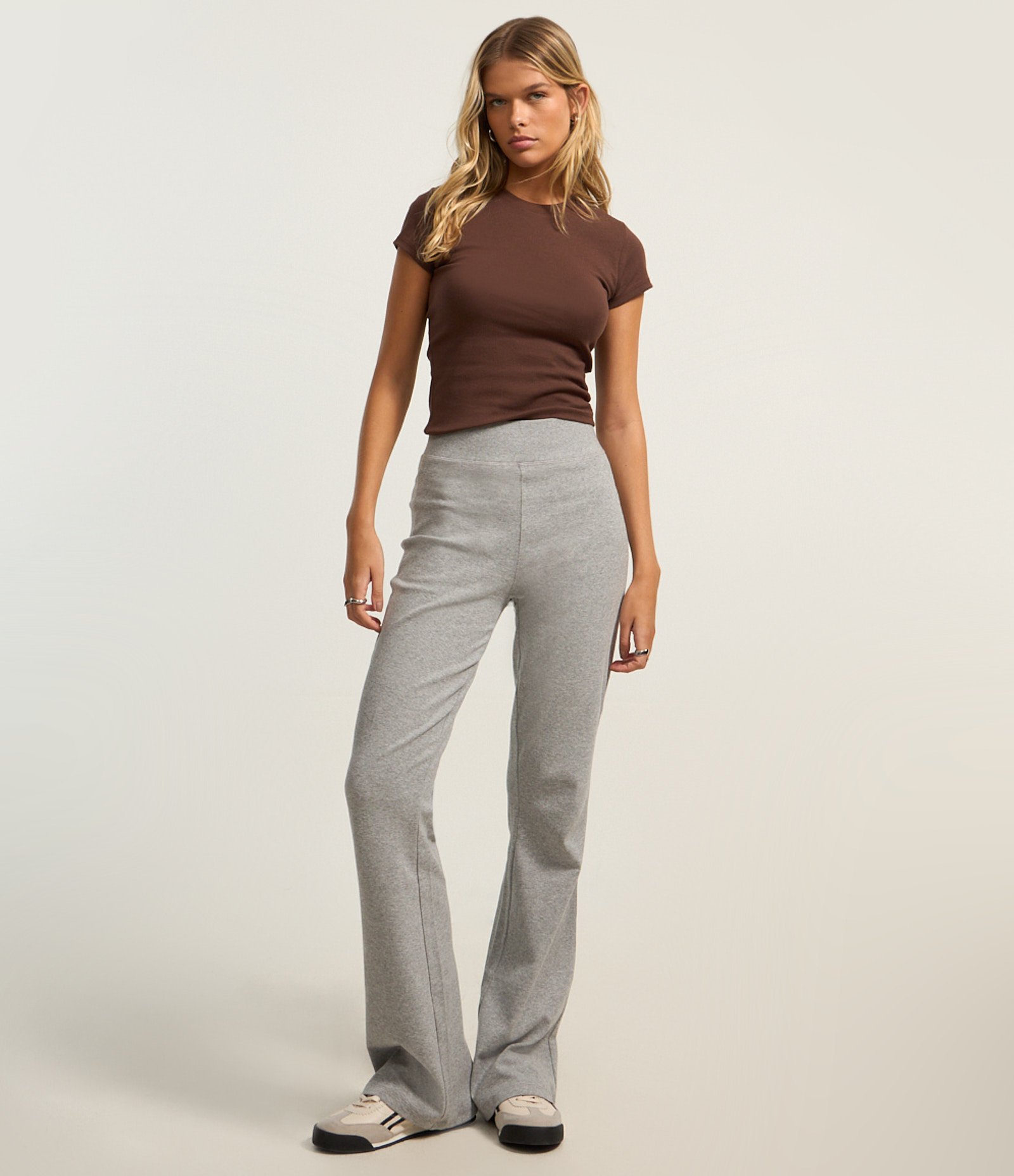 Blusa Básica Justinha e Alongada em Ribana Marrom 2