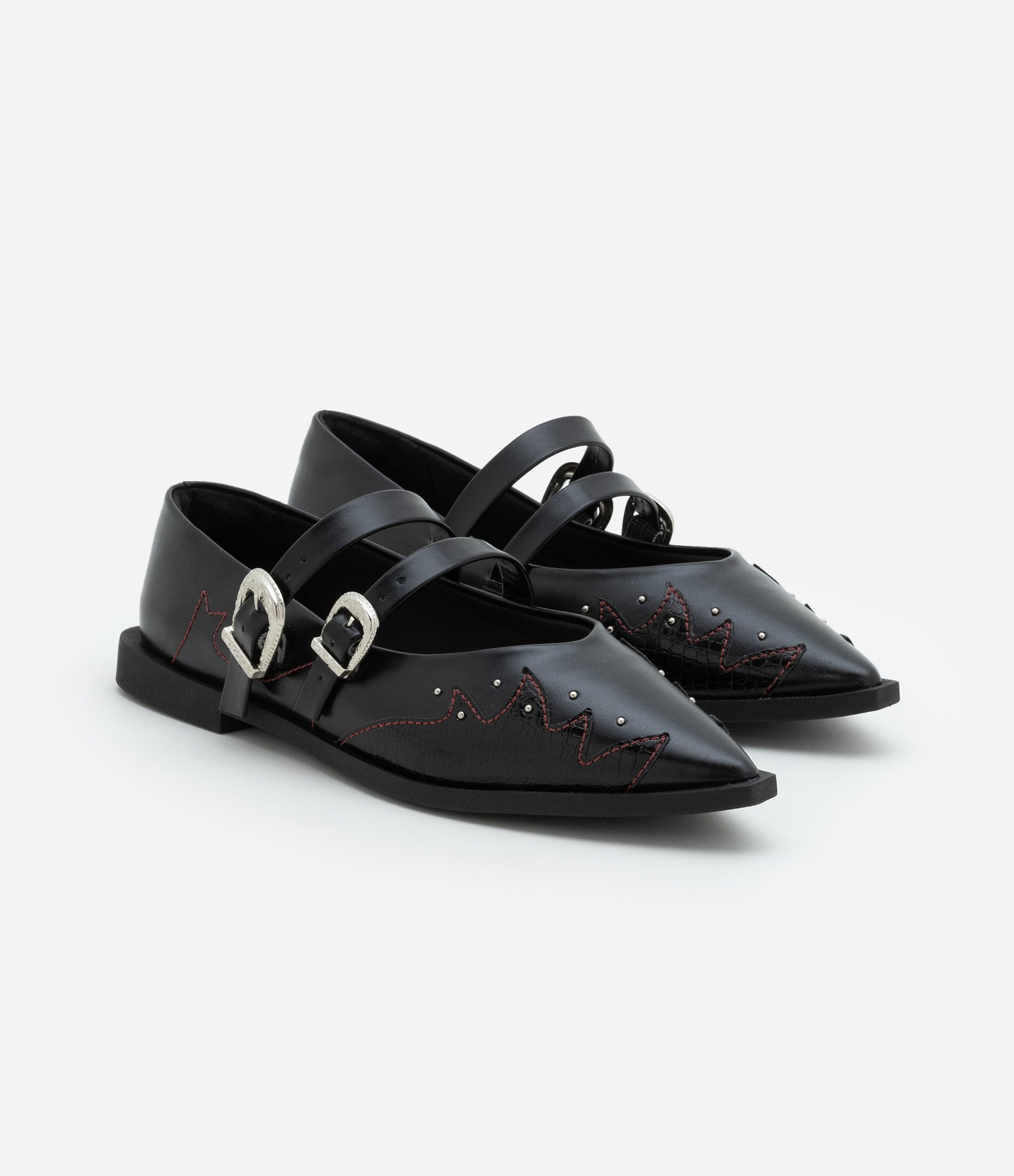Sapatilha Western em PU com Recortes e Detalhes Pespontados Preto 2