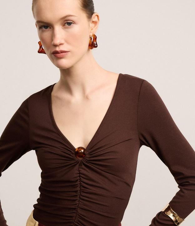 Blusa Canelada em Ribana com Miçanga no Decote V