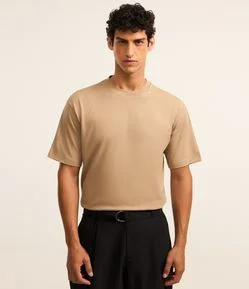 Camiseta Boxy em Malhão com Gola Redonda