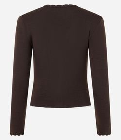 Casaco em Tricô Leve com Acabamento Ondulado e Contrastante