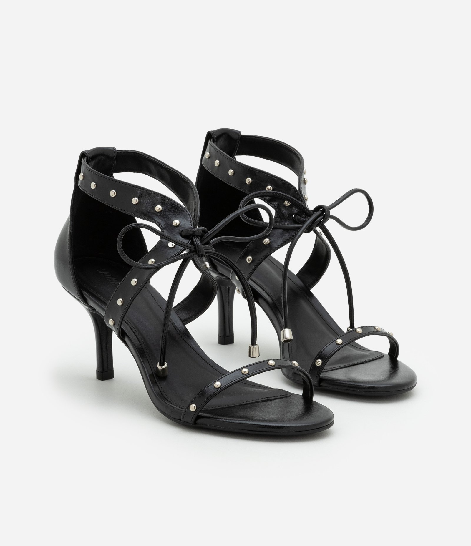 Sandália com Fechamento e Detalhes Lace Up com Tachinhas Preto 2