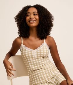 Pijama Short Doll em Peach Touch com Estampa Xadrez Vichy e Detalhe de Renda