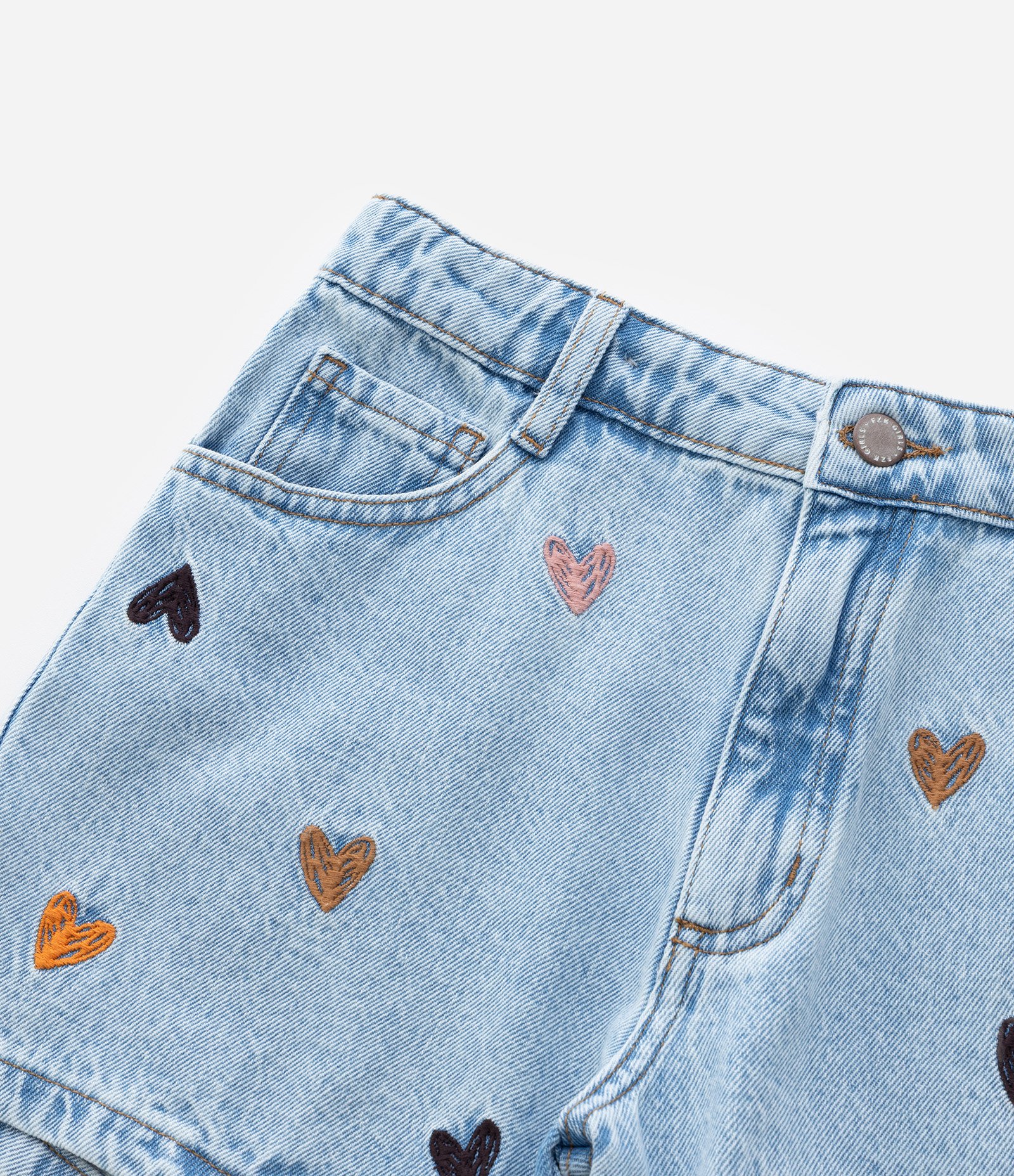 Short Infantil em Jeans com Bordado de Corações - Tam 5 a 14 Anos Azul 4